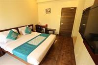 Oyo Rooms Devka Beach Road Даман Экстерьер фото